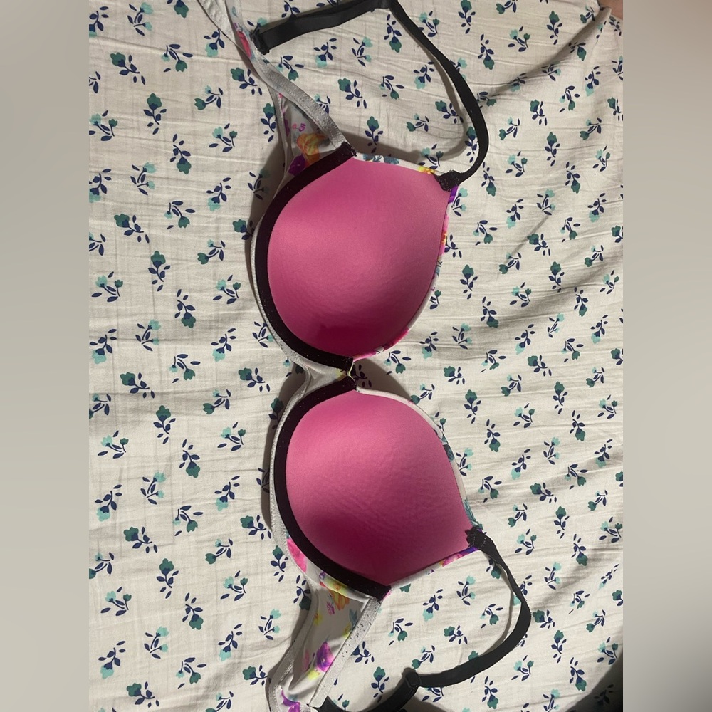 VS bra - Picture 2 of 2